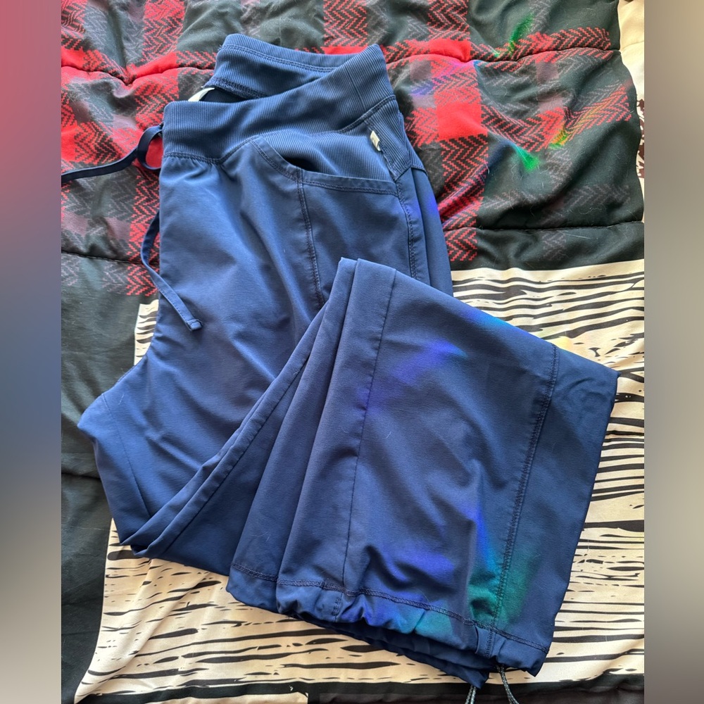 Cherokee infinite women’s scrub pants